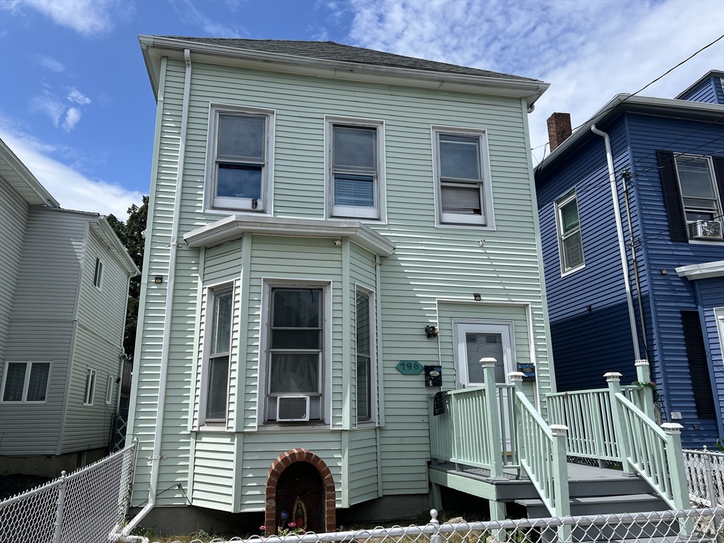796 Broadway