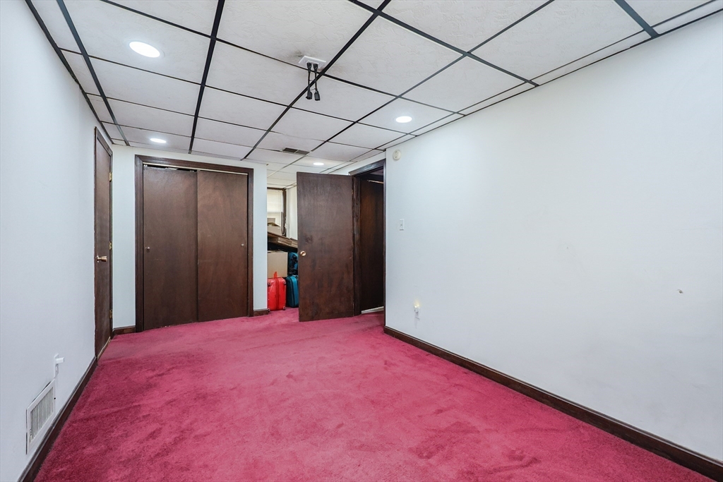 4 Brookside Lane