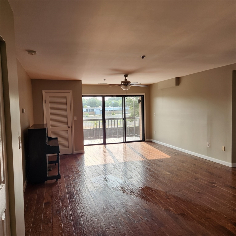 3920 Mystic Valley Pkwy # 101