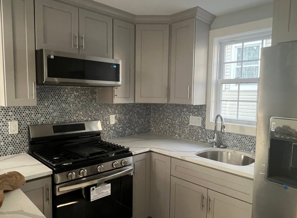 19 Cove Street # 1