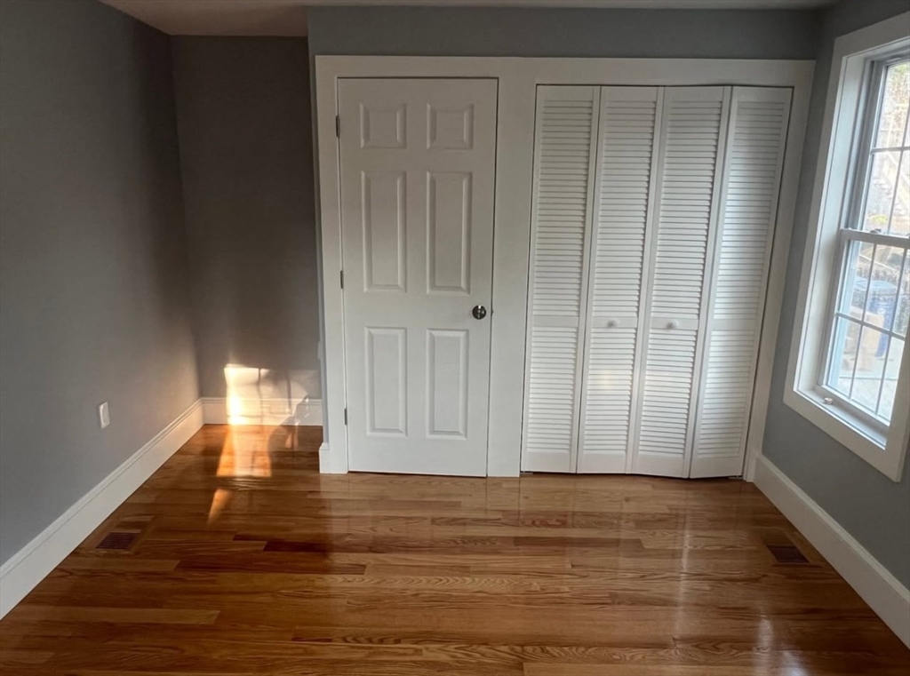 19 Cove Street # 1