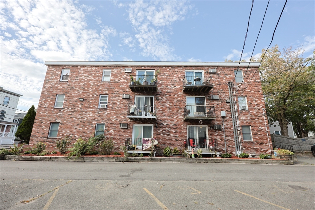 45 Cottage St. # 3