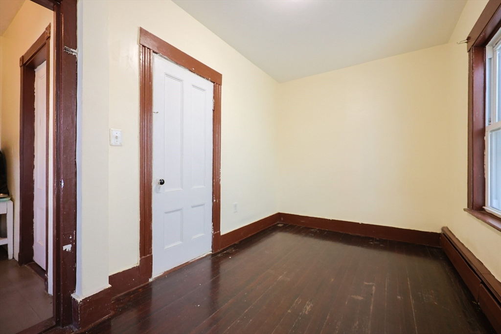 70 Chester Avenue, Chelsea