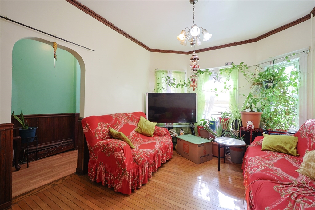 70 Chester Avenue, Chelsea