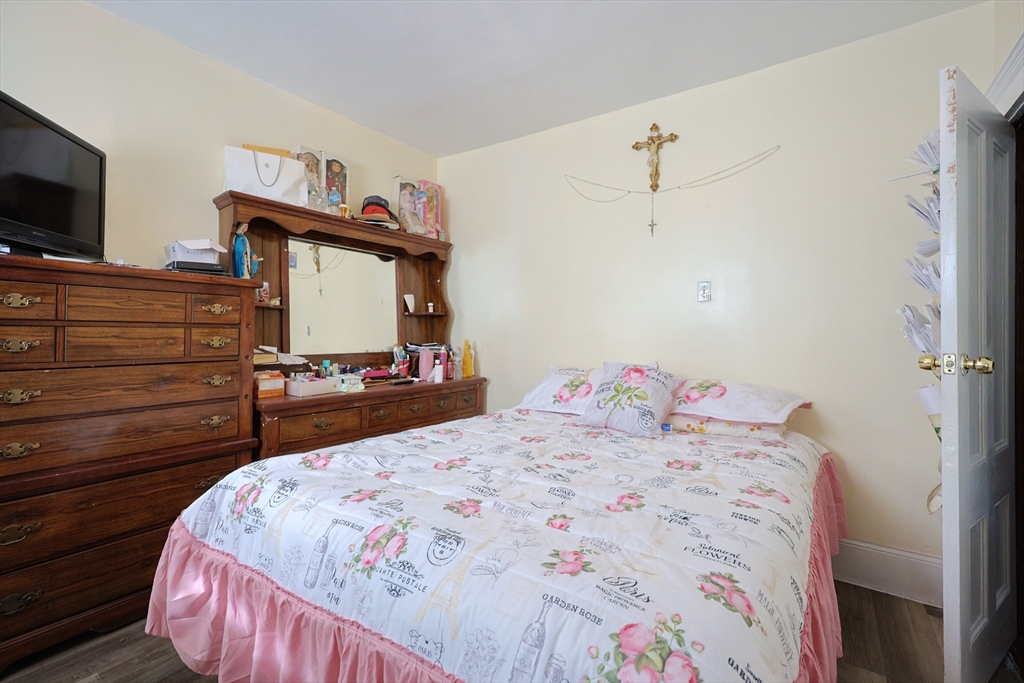 70 Chester Avenue, Chelsea