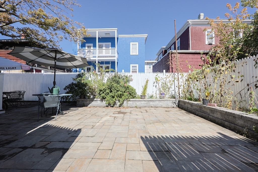 70 Chester Avenue, Chelsea