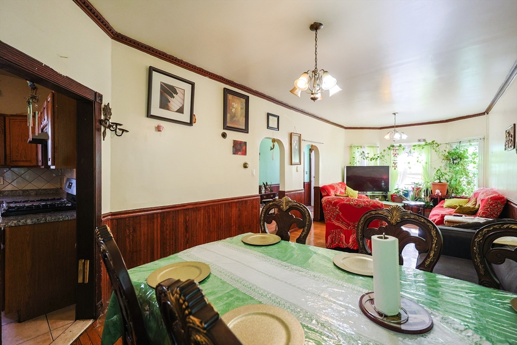 70 Chester Avenue, Chelsea