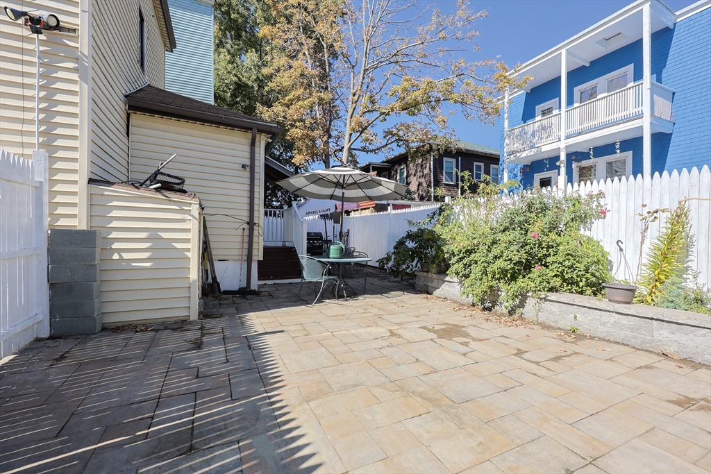 70 Chester Avenue, Chelsea