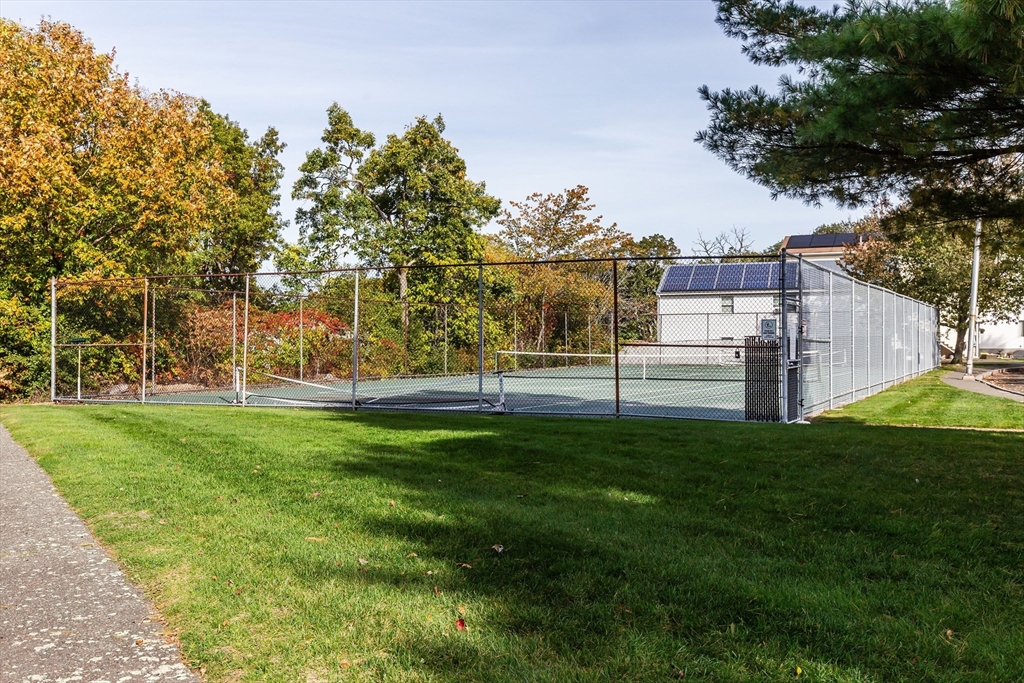 44 Loomis Street # 209