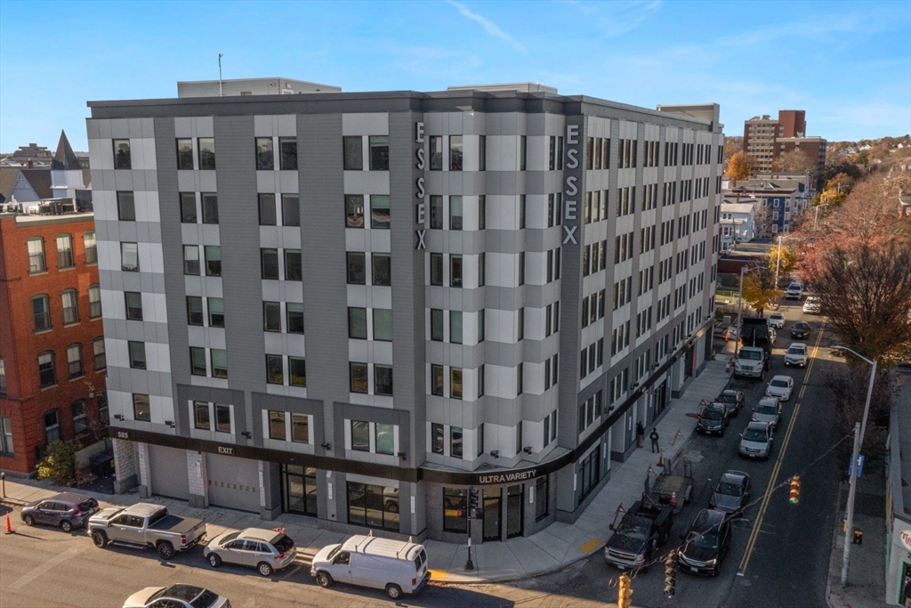 585 Essex St # 503