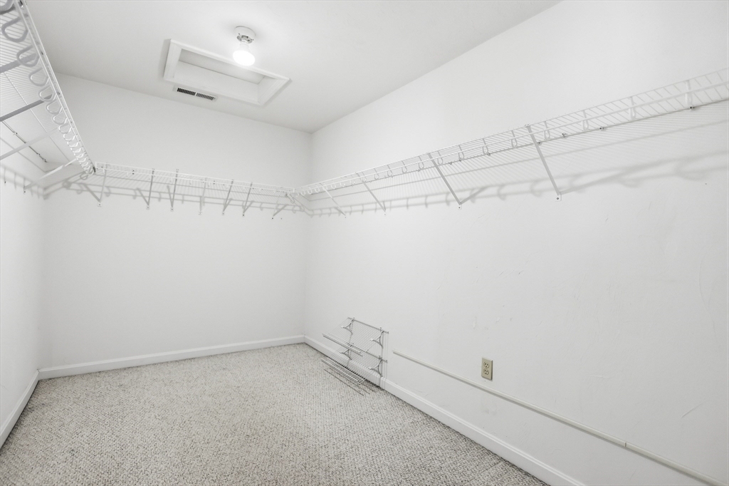 22 Tanglewood Park Drive # 22