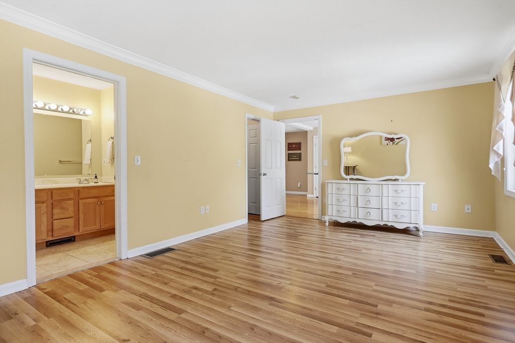 22 Tanglewood Park Drive # 22