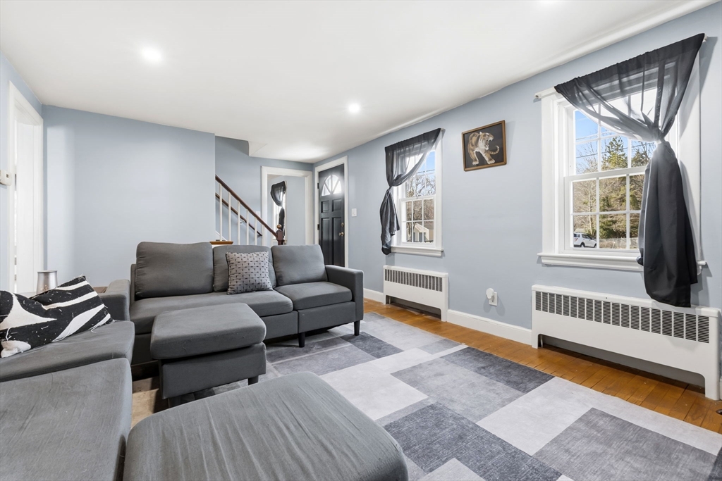 287 Main St