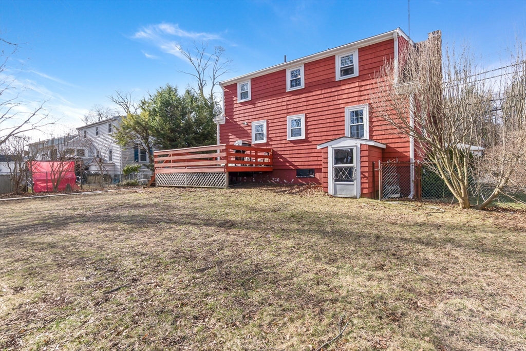 287 Main St