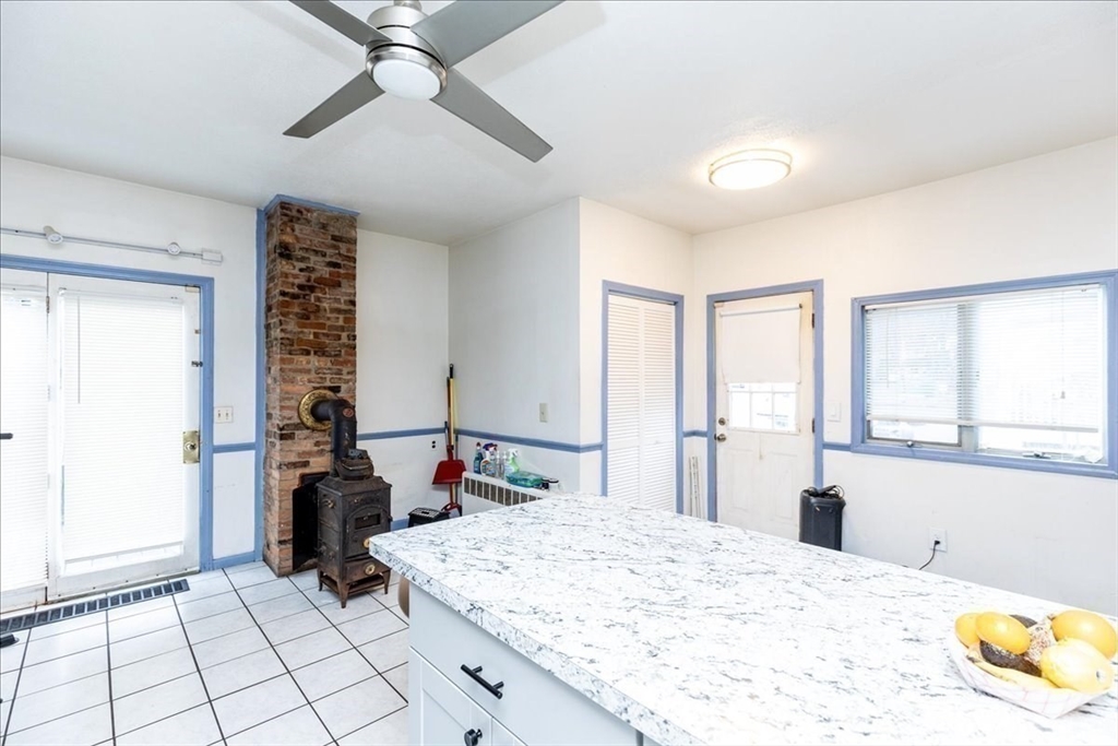 10 High Rock St