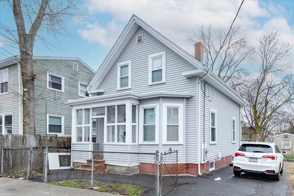 10 High Rock St