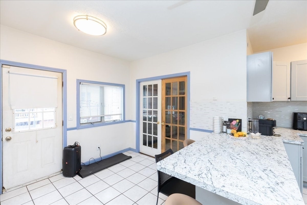 10 High Rock St