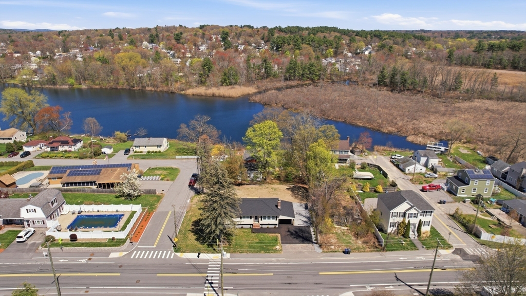 671 Nashua Rd