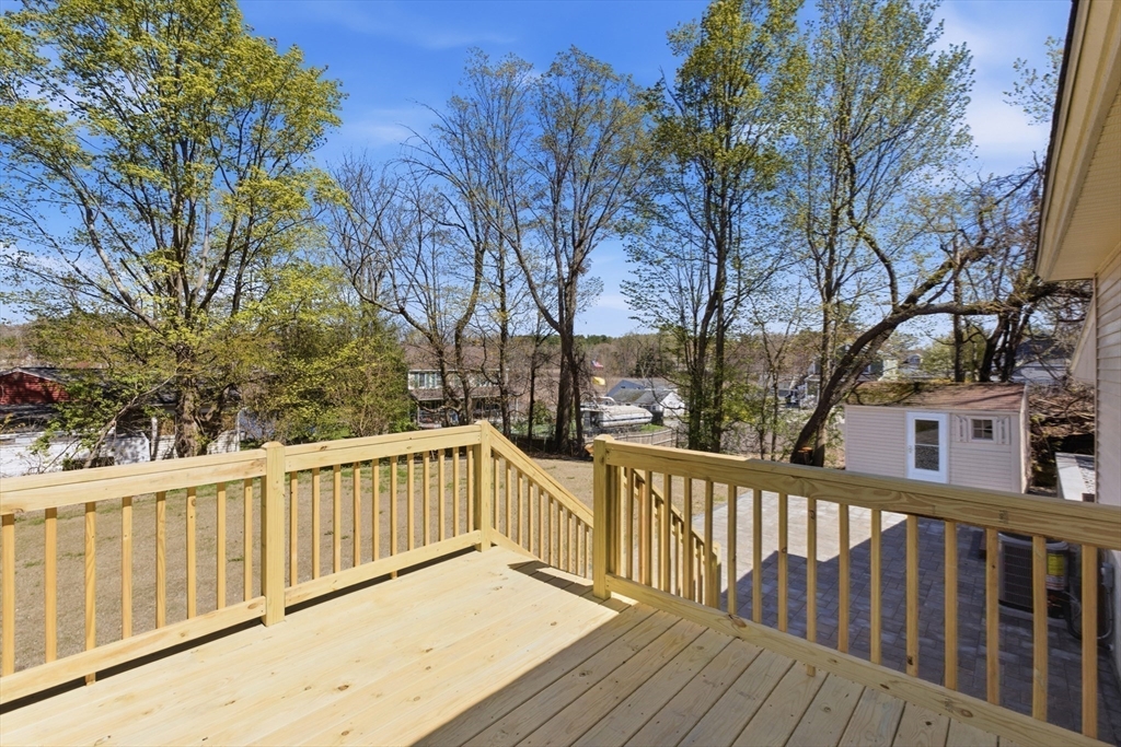 671 Nashua Rd
