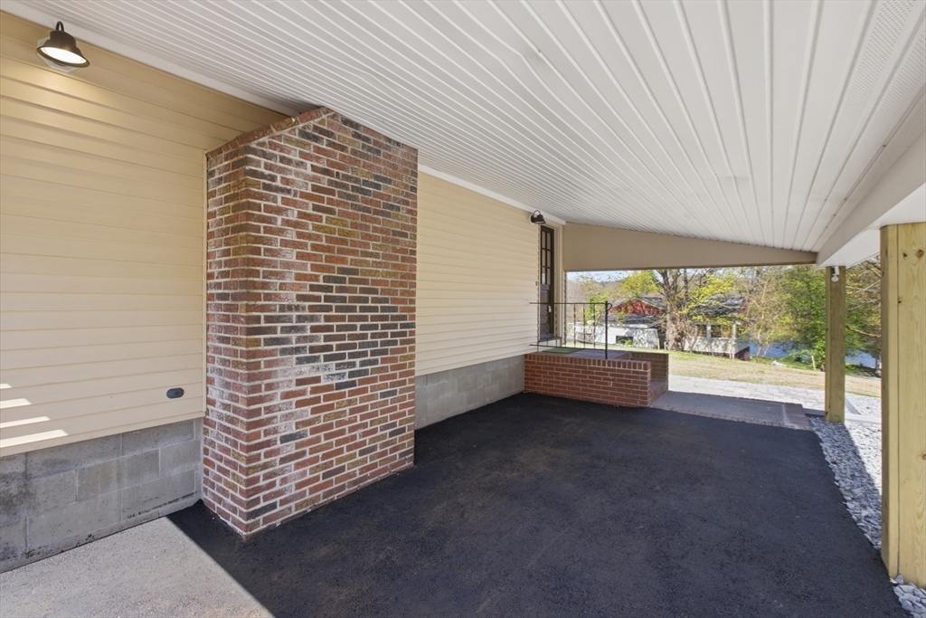 671 Nashua Rd