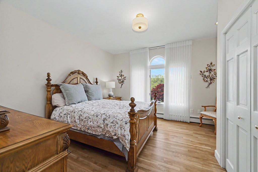 29 Hammersmith Dr