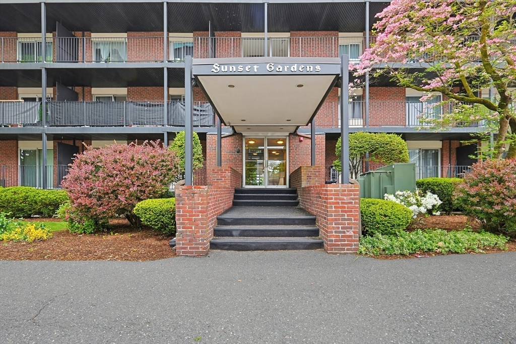 45 Oval Rd # 34