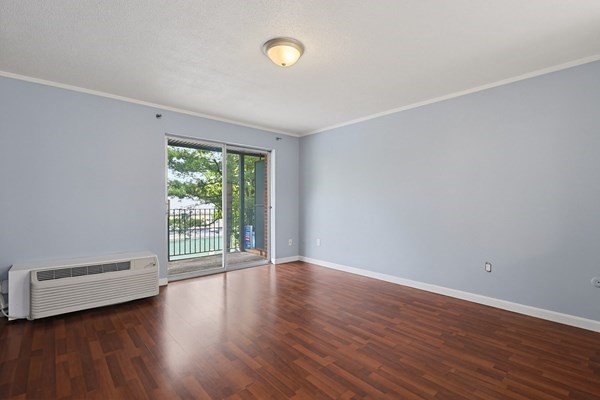 45 Oval Rd # 34
