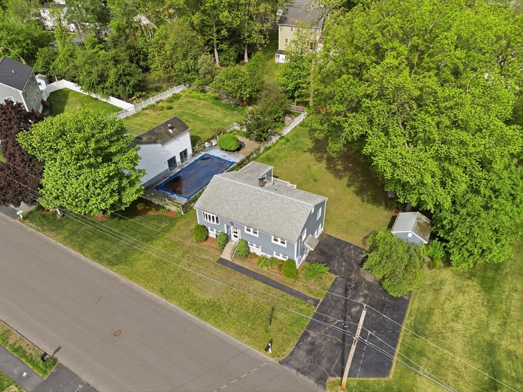 6 Valerie Ave