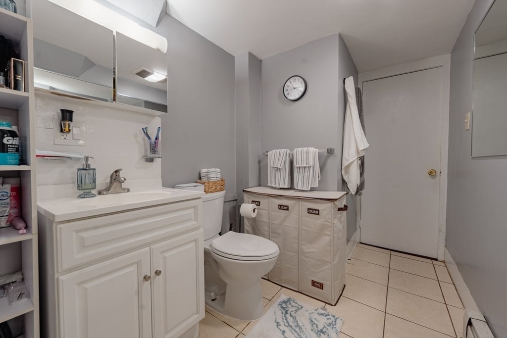 33 Water St