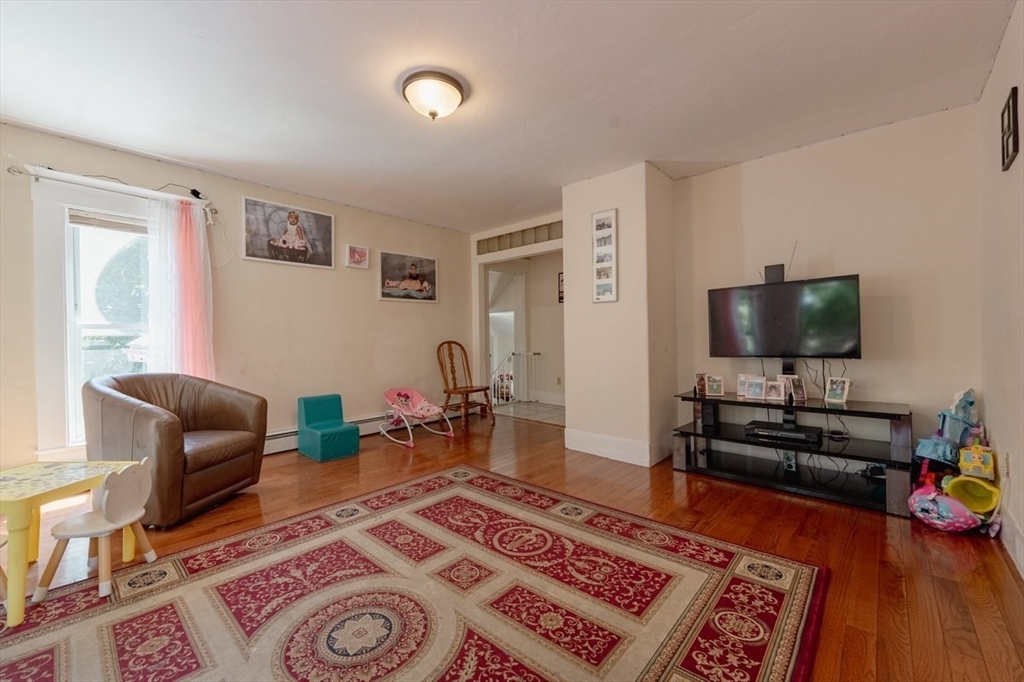 33 Water St