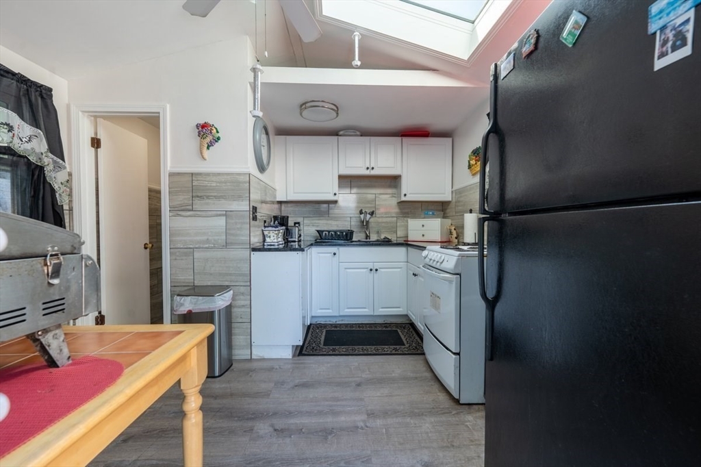 33 Water St