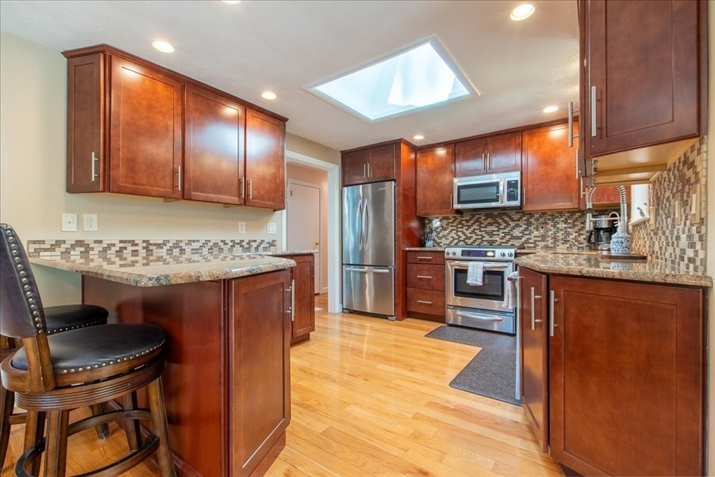 37 Lantern Ln.