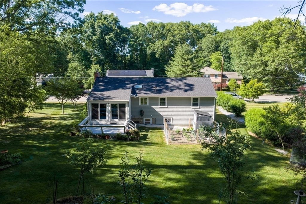37 Lantern Ln.