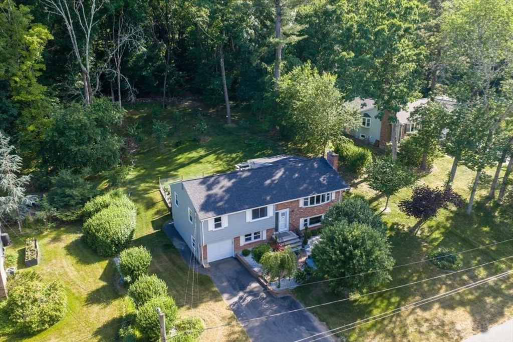 37 Lantern Ln.