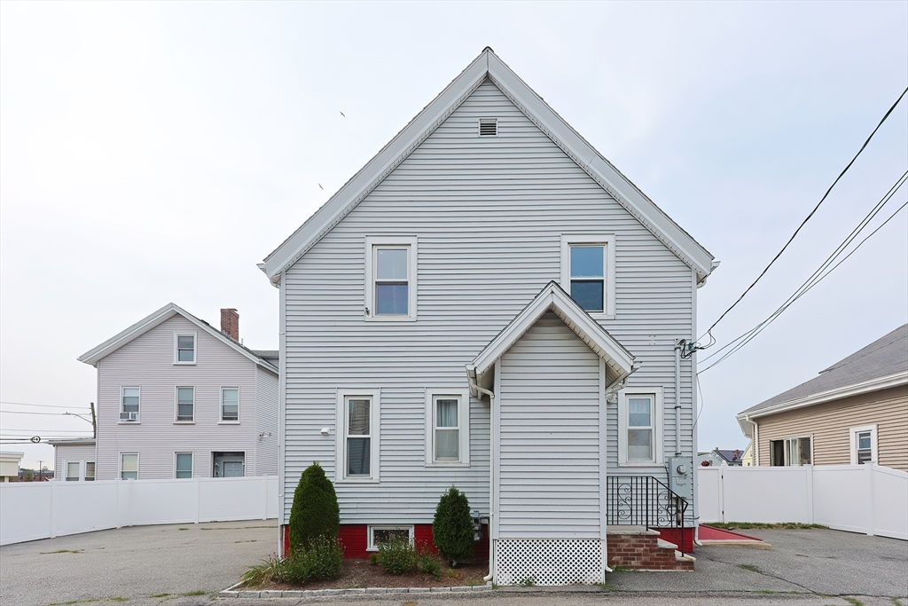 8 Tacoma Street