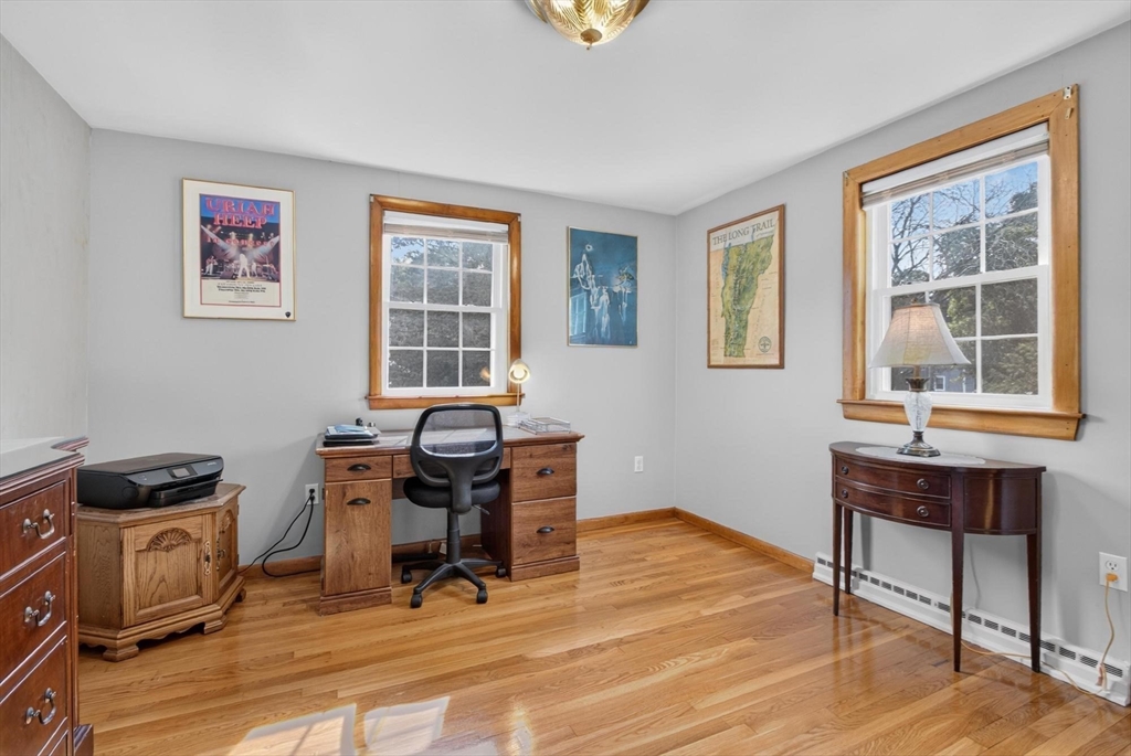 12 Claude Rd