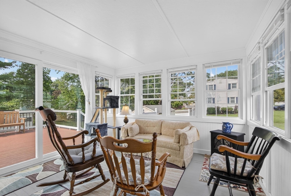 12 Claude Rd