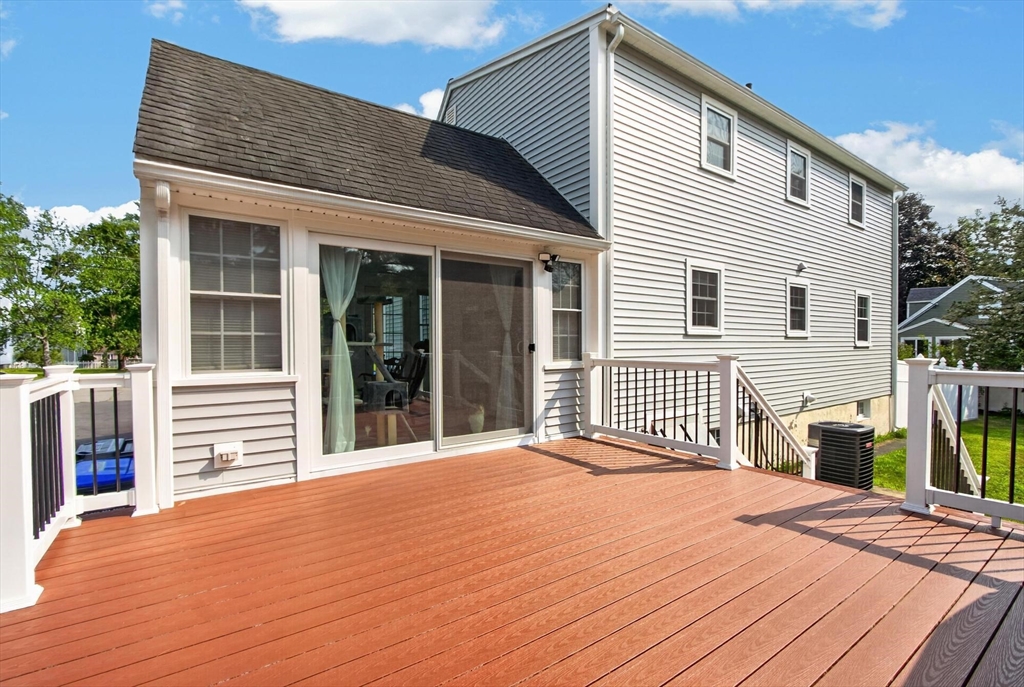 12 Claude Rd