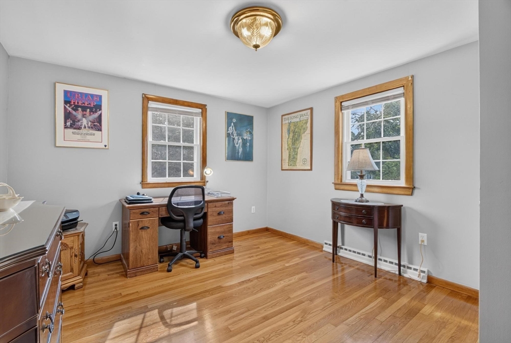12 Claude Rd