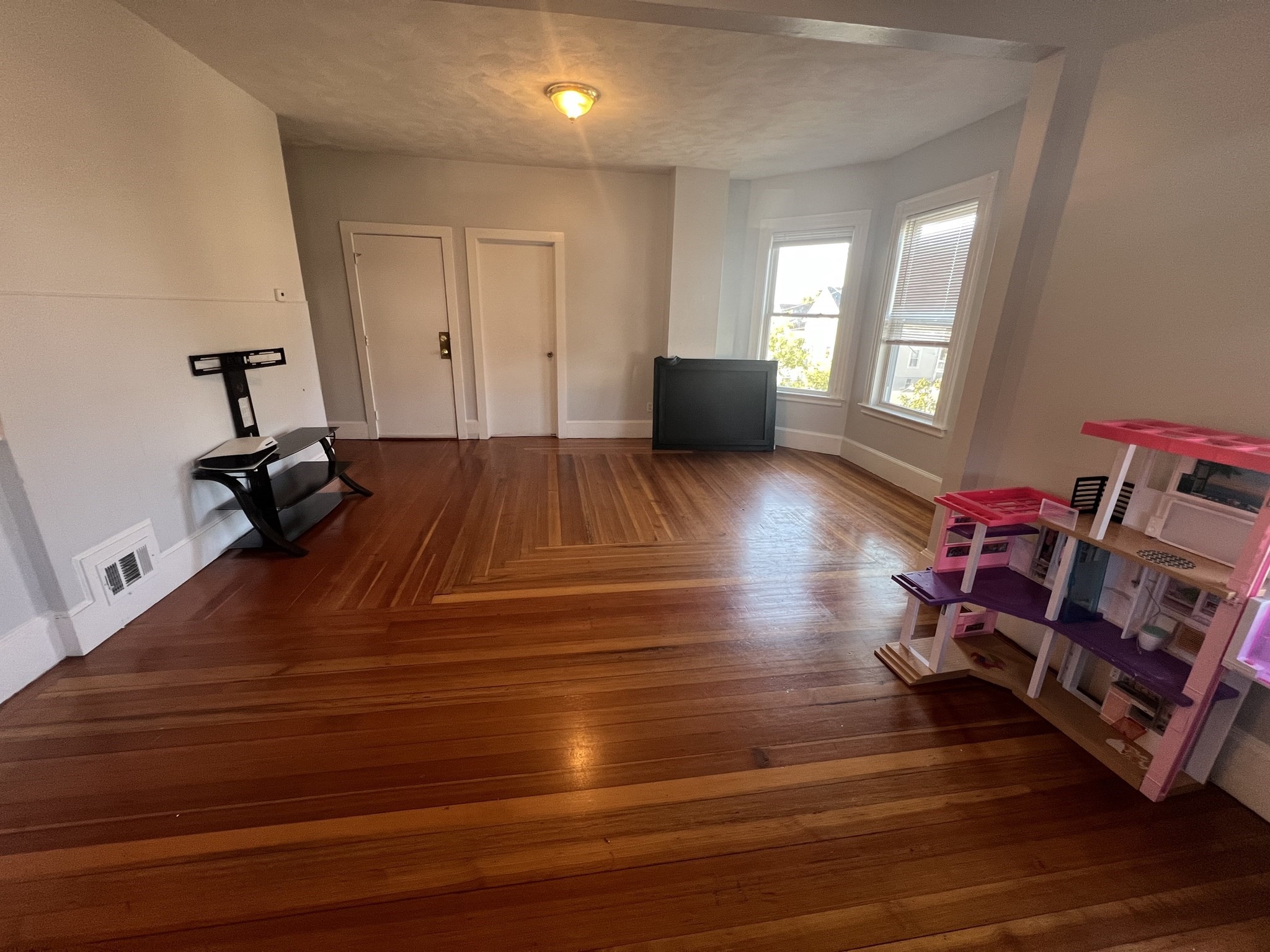 50 Astor Street # 2