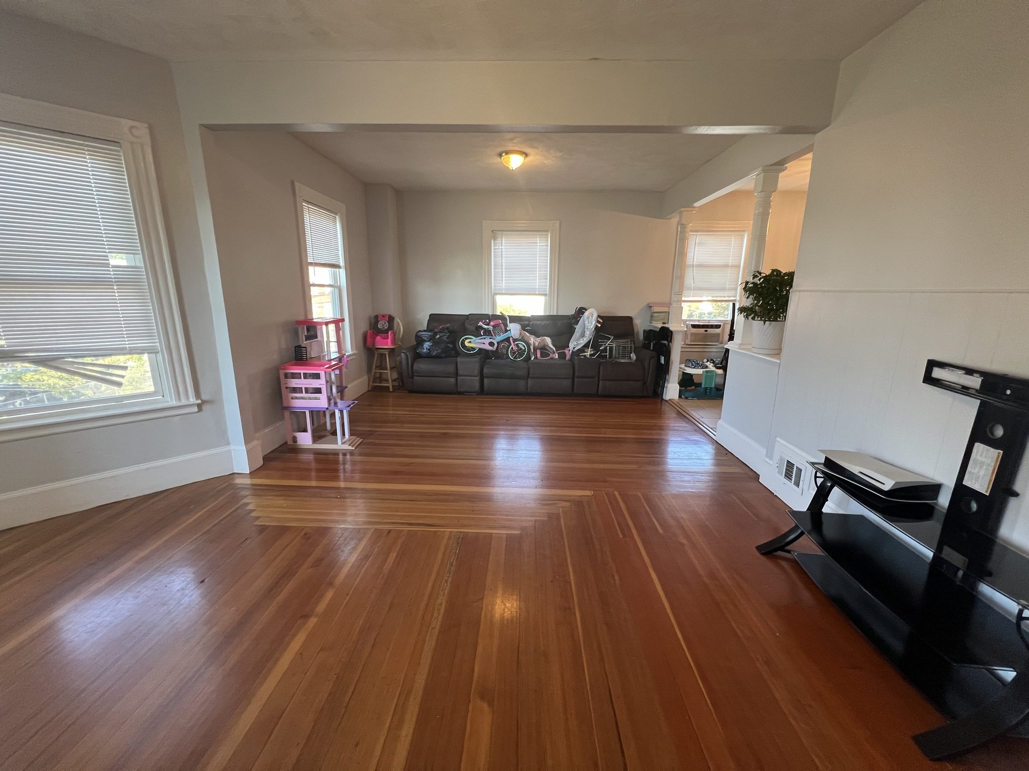 50 Astor Street # 2