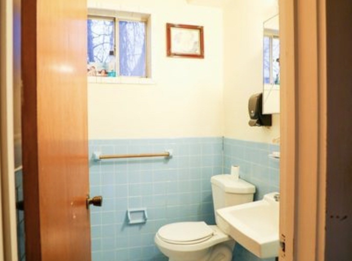 50 Astor Street # 2