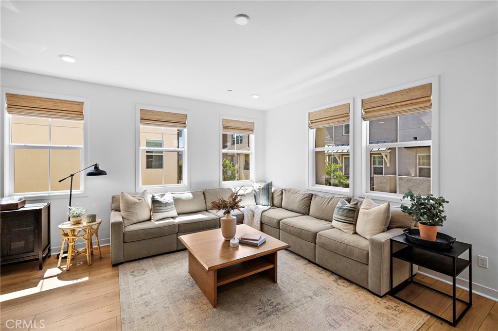 25 Gander Ct