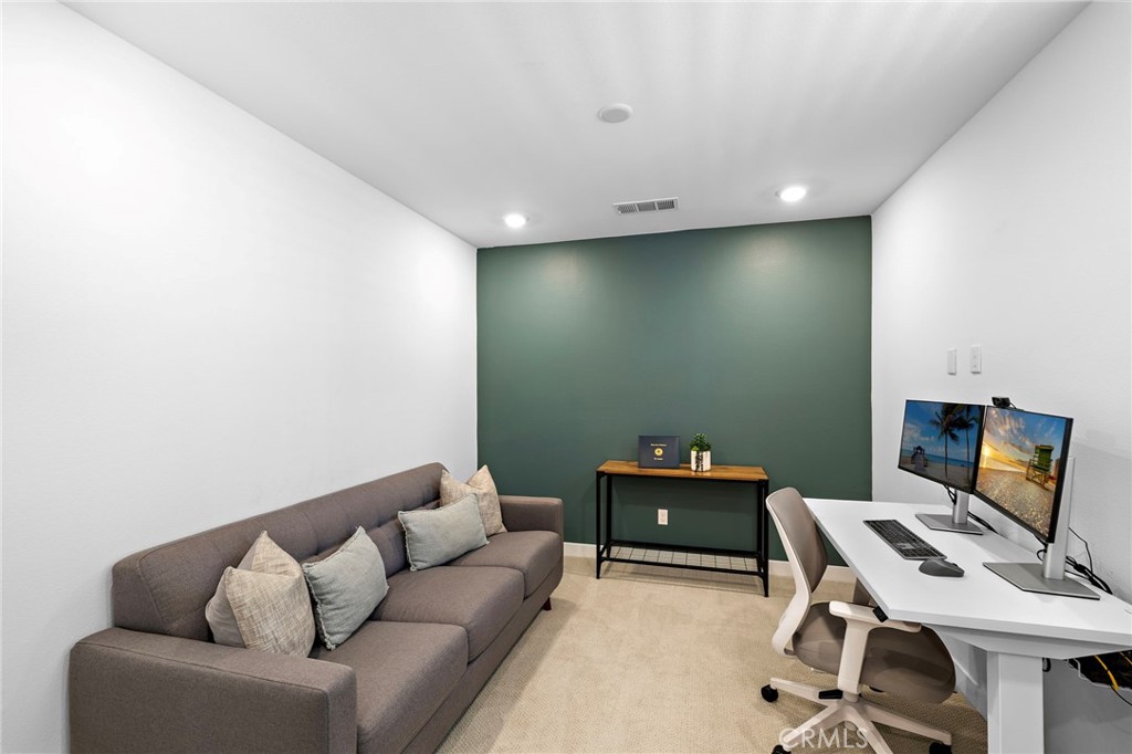 25 Gander Ct