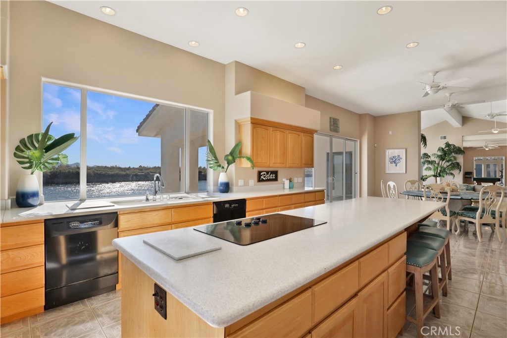 7645 Rio Vista