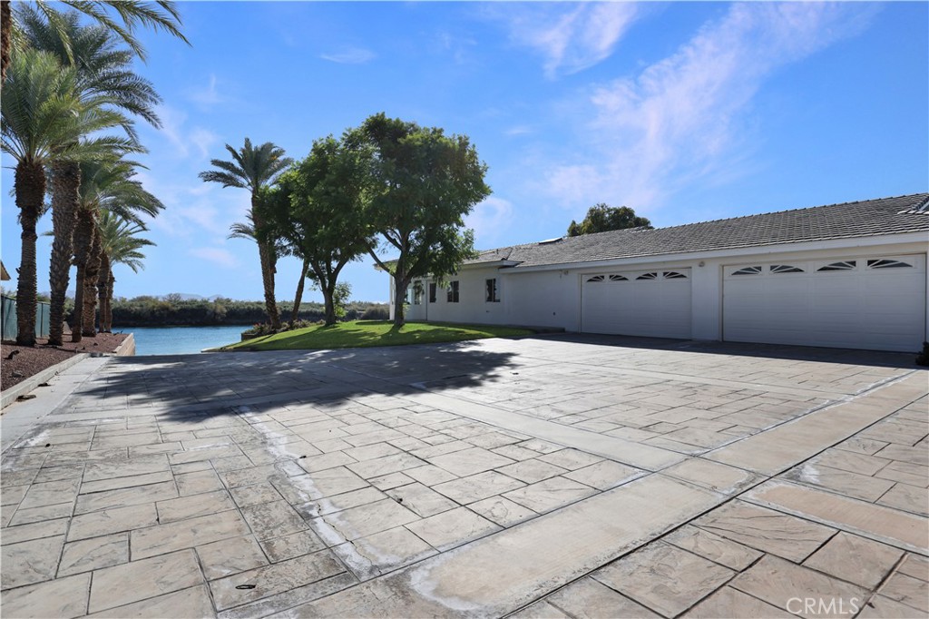 7645 Rio Vista