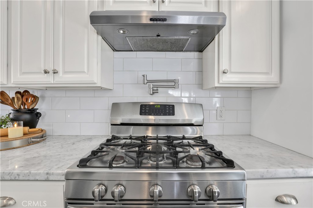 718 Via Nublado