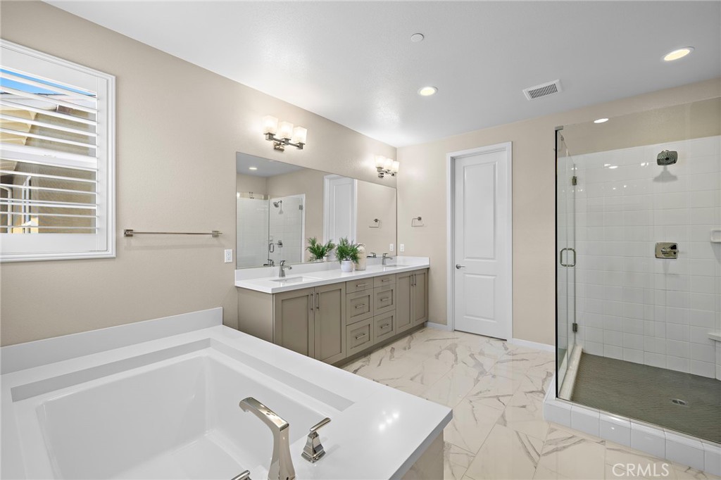 58 Alienta Lane