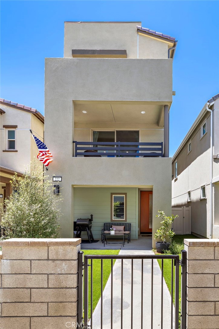 222 Goldfinch Street
