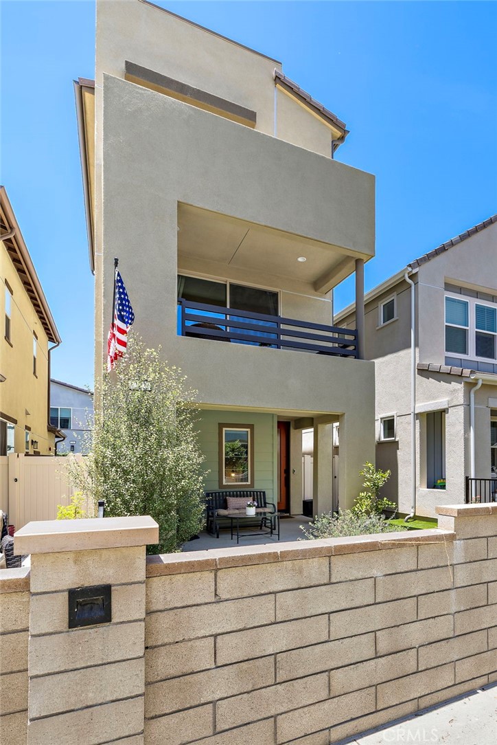 222 Goldfinch Street